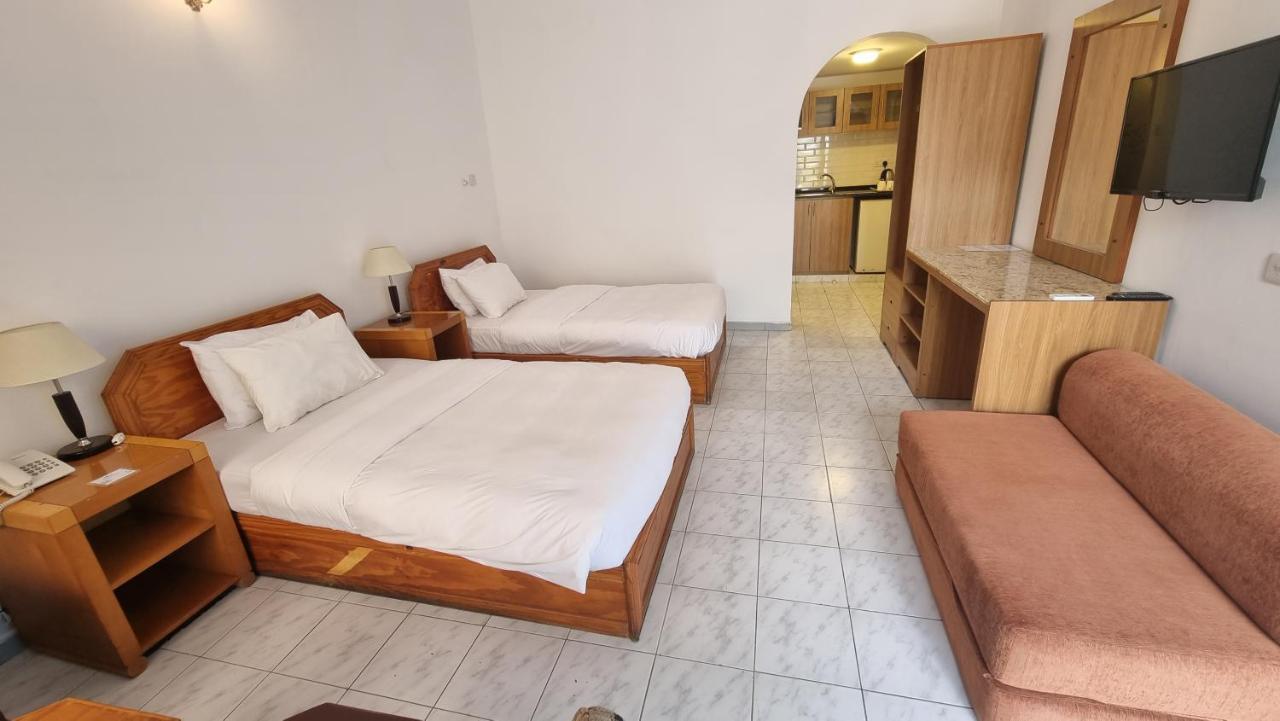 Fujairah Hotel & Resort Екстер'єр фото